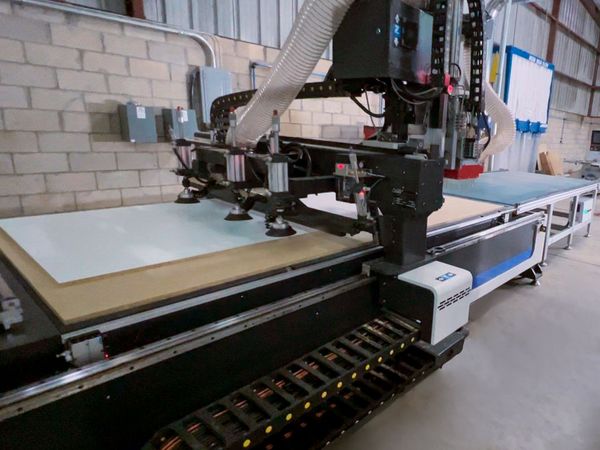 Used CASTALY 5X10 Router #7988