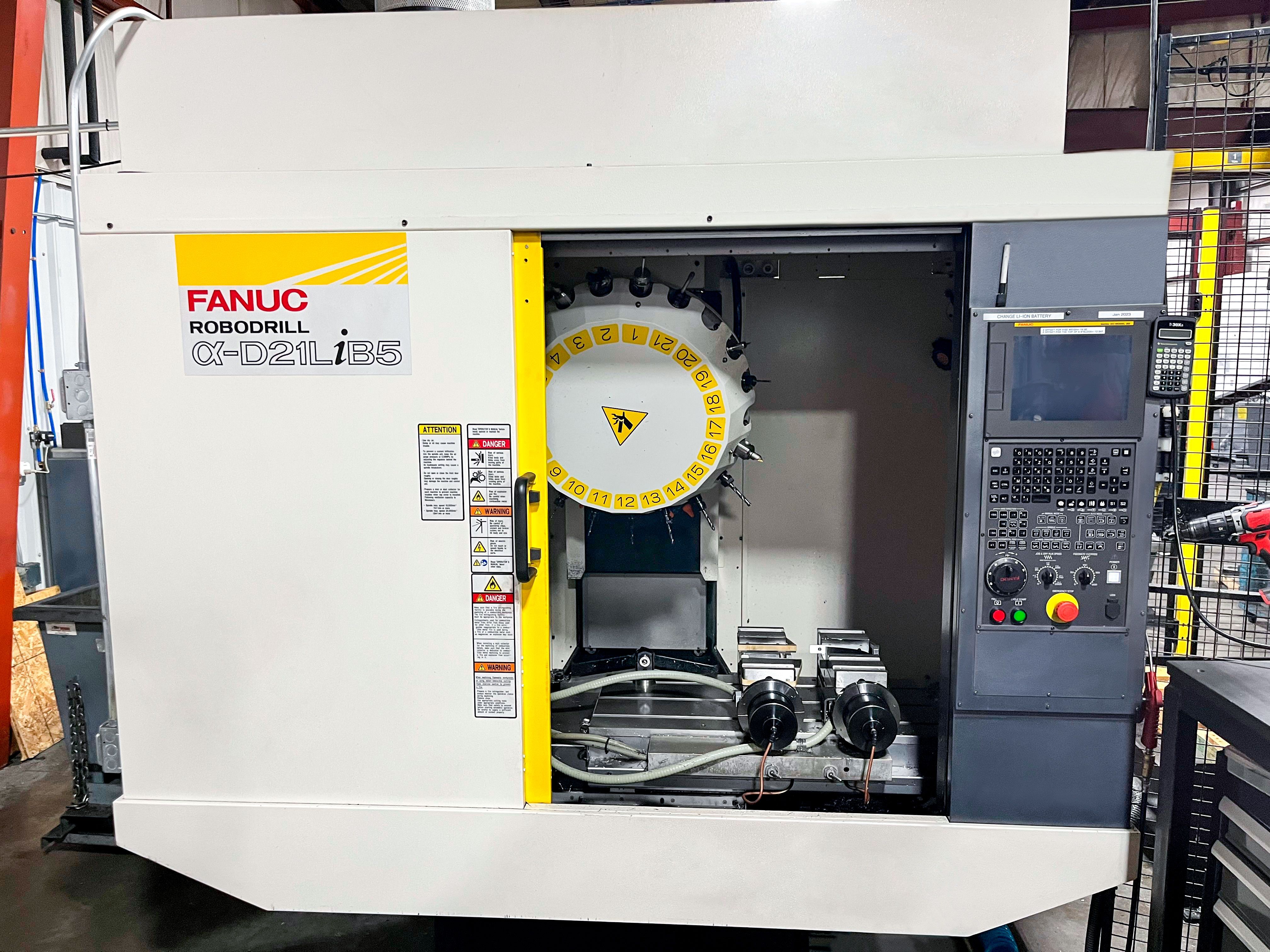 Cnc Machine Fanuc Robot Drill Japan Fanuc A-D21MiA CNC Vertical
