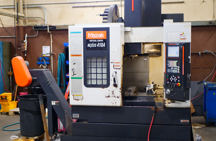 Used MAZAK VCN410A Vertical Machining Center #8176