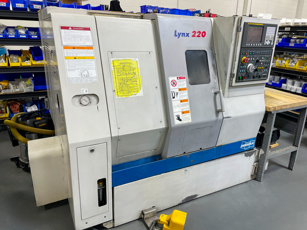 Used DOOSAN LYNX 220A CNC Lathe #11254