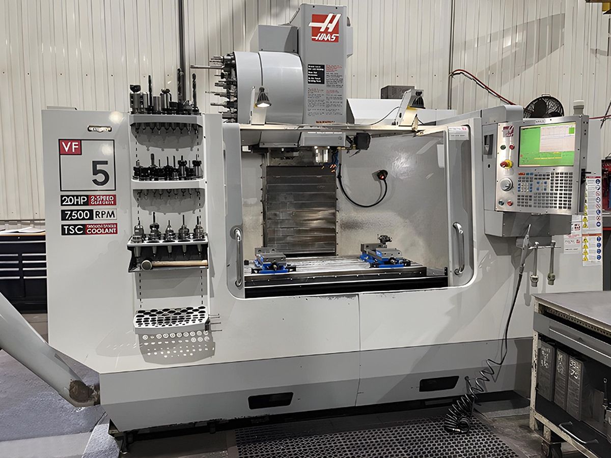 Used HAAS VF5 Vertical Machining Center #10755
