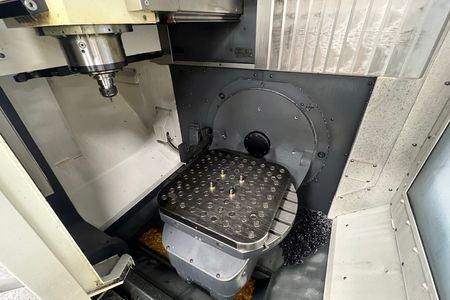 Used MAZAK VARIAXIS 630 Vertical Machining Center #10550