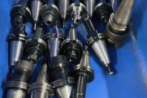 ASSORTED-CAT40 TOOLHOLDERS-14352