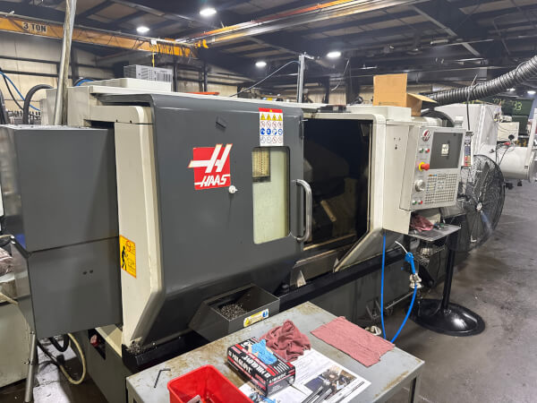 Used HAAS ST25 CNC Lathe #13632