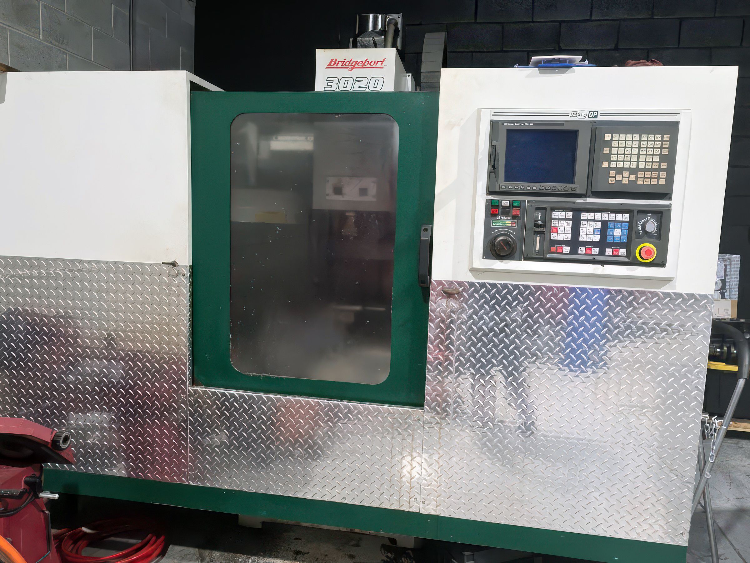 Used OKUMA GENOS M560V Vertical Machining Center #13913