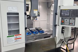AKIRA SEIKI-V2.5AXP-15705