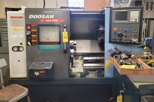 DOOSAN-LYNX 220LC-14941