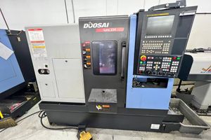 DOOSAN-LYNX 220A-16404