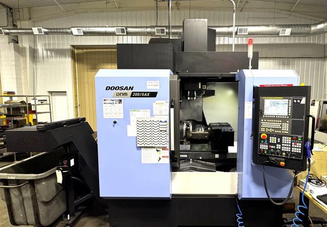 Used DOOSAN DNM200/5AX Vertical Machining Center #16212